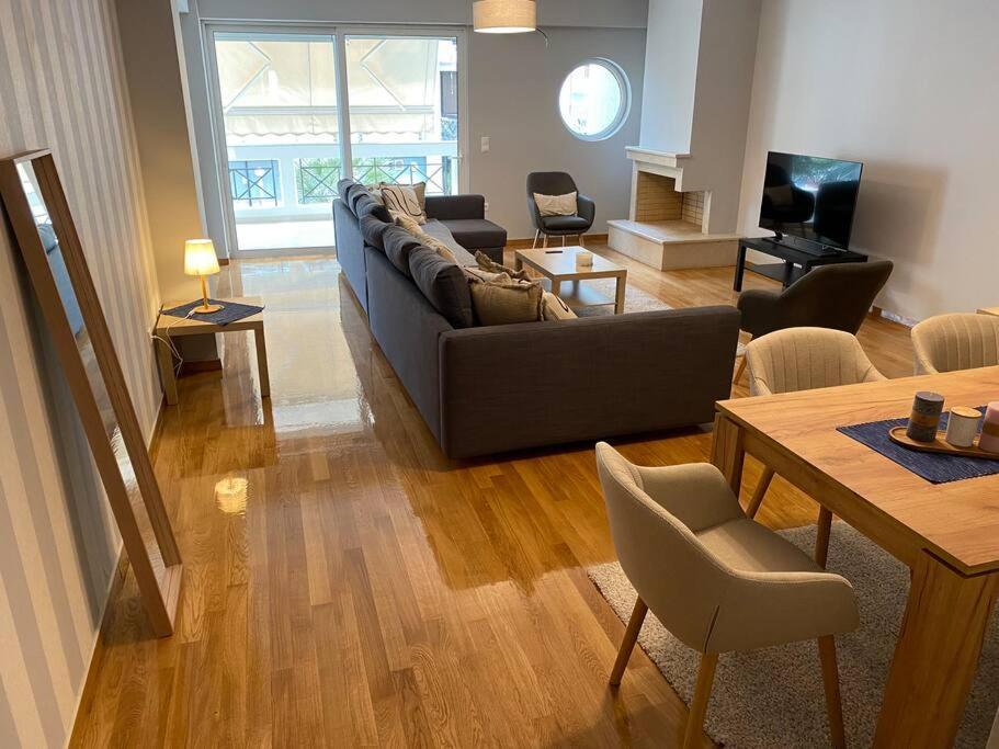Classy 3Br With 2 Bathrooms Apartment In Marousi Atény Exteriér fotografie