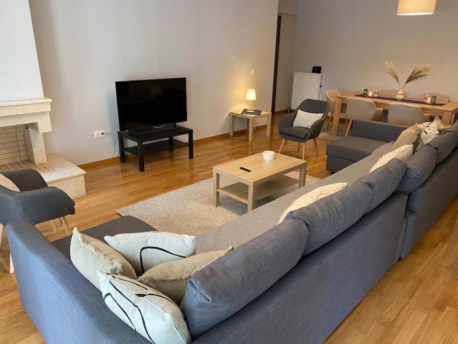Classy 3Br With 2 Bathrooms Apartment In Marousi Atény Exteriér fotografie
